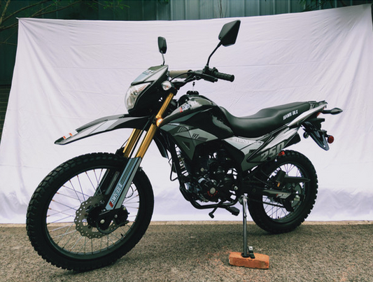 RPS HAWK DLX 250cc Fuel Injected Enduro/Dual Sport 5 Speed.