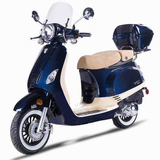 Amigo Venice 150 CC USB Port, Wind Shield Vespa, 98% assembled. CA Legal