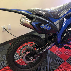 RPS250 Dirt Bike Manual Transmission, Electric Start , 37 inch seat height, Front a rear disc brakes